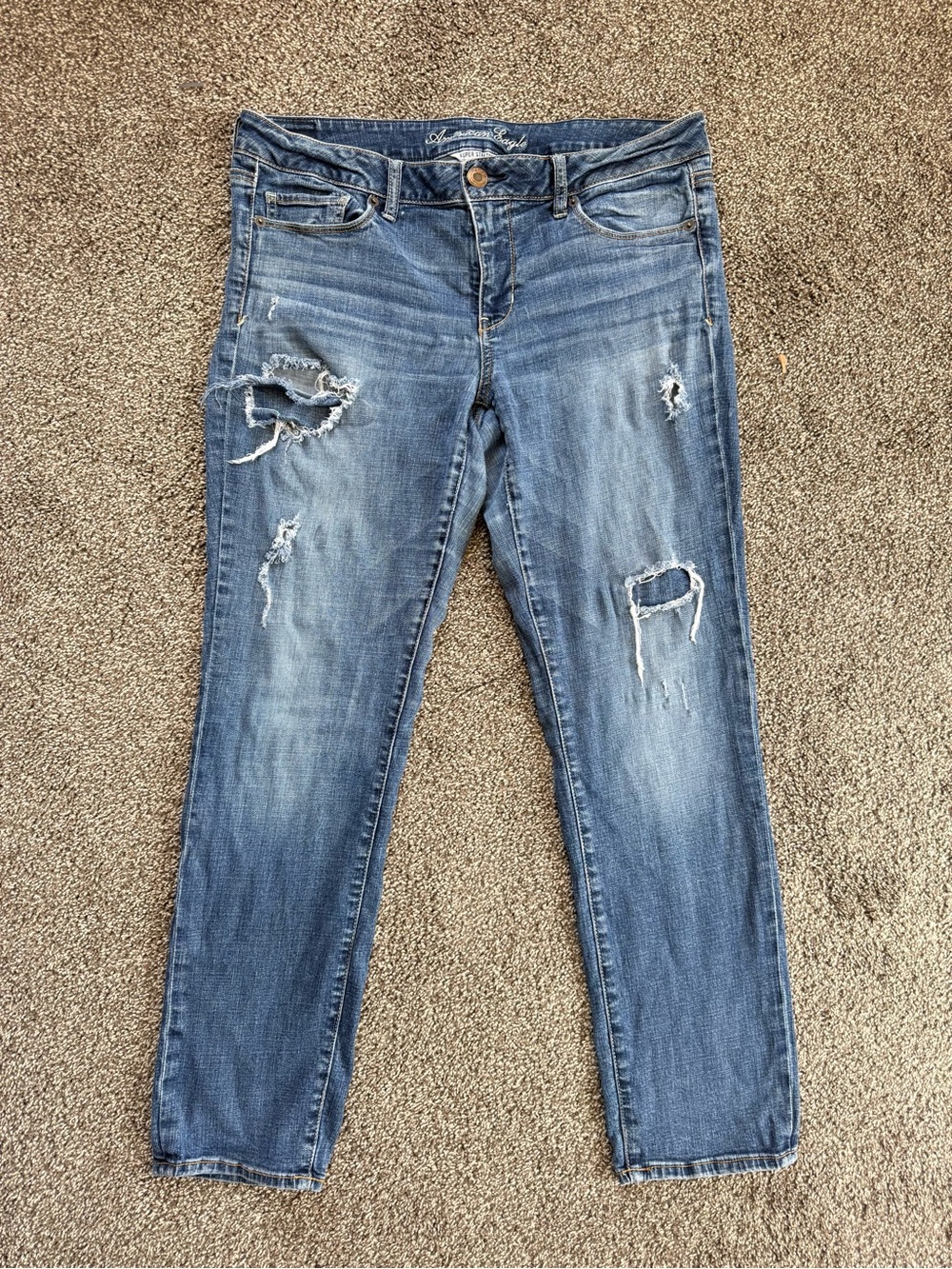 American Eagle Distressed Jeans